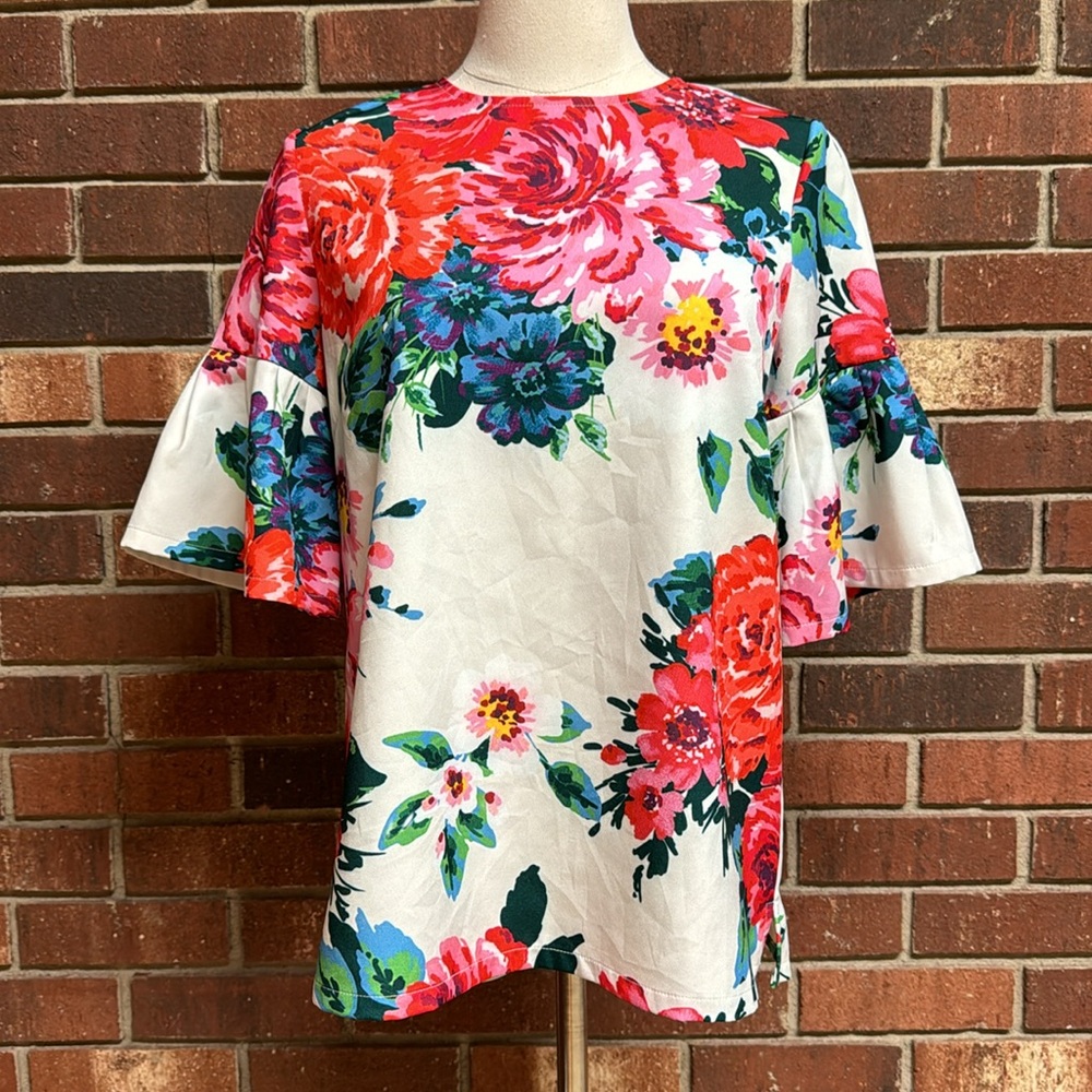 Jade Melody Tam Floral Bell Sleeve Blouse‎ Size Medium